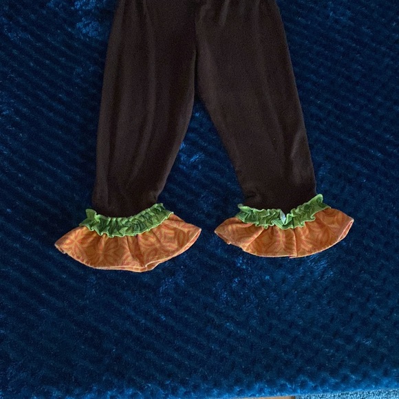 Fall boutique set - Picture 2 of 6